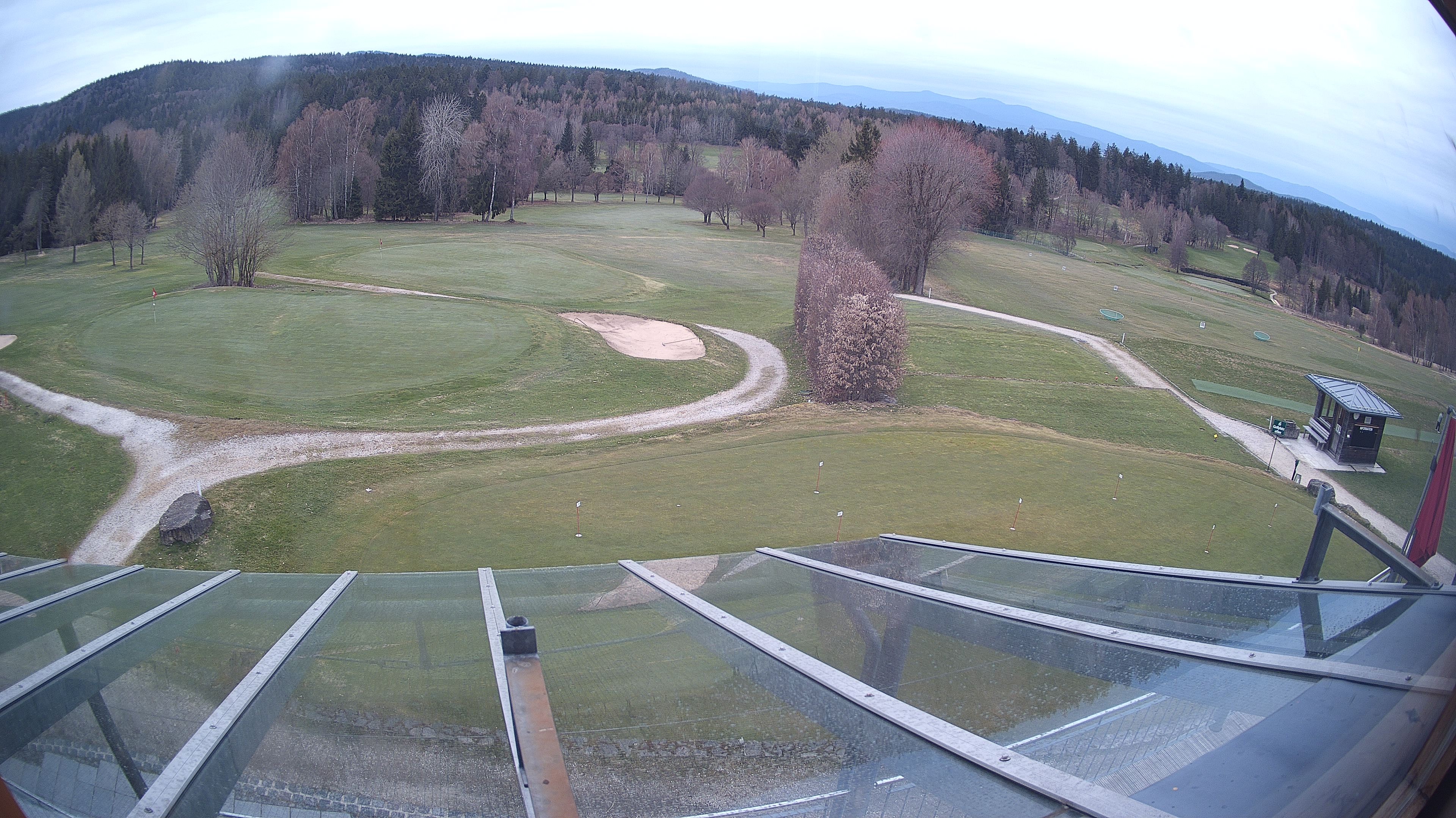 Archived image Webcam Golf Course Deggendorf
