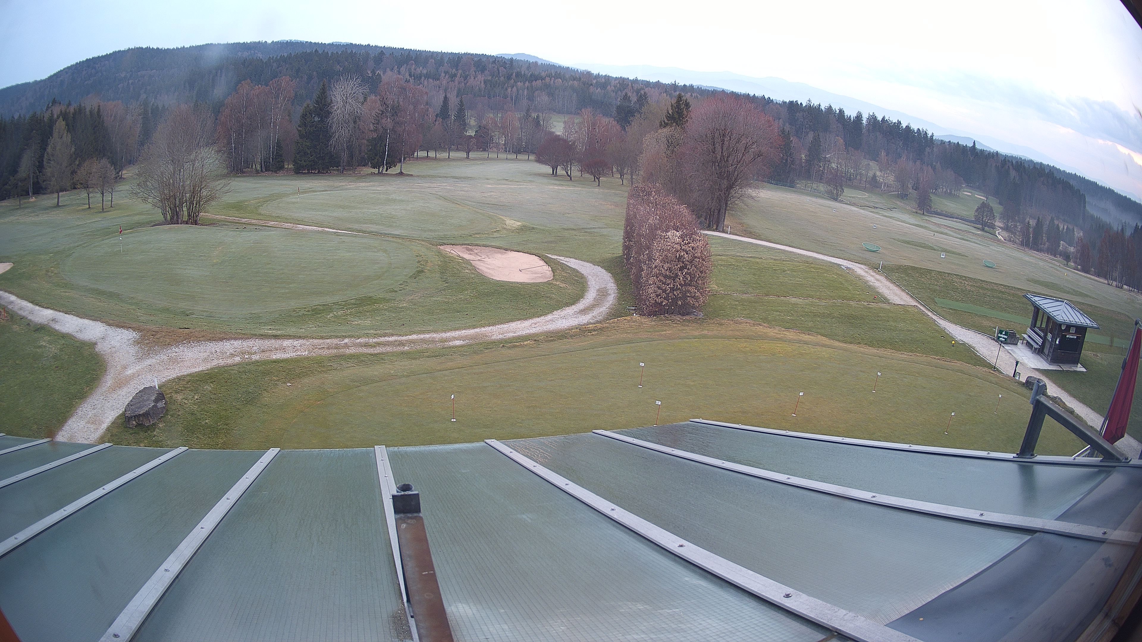Archived image Webcam Golf Course Deggendorf