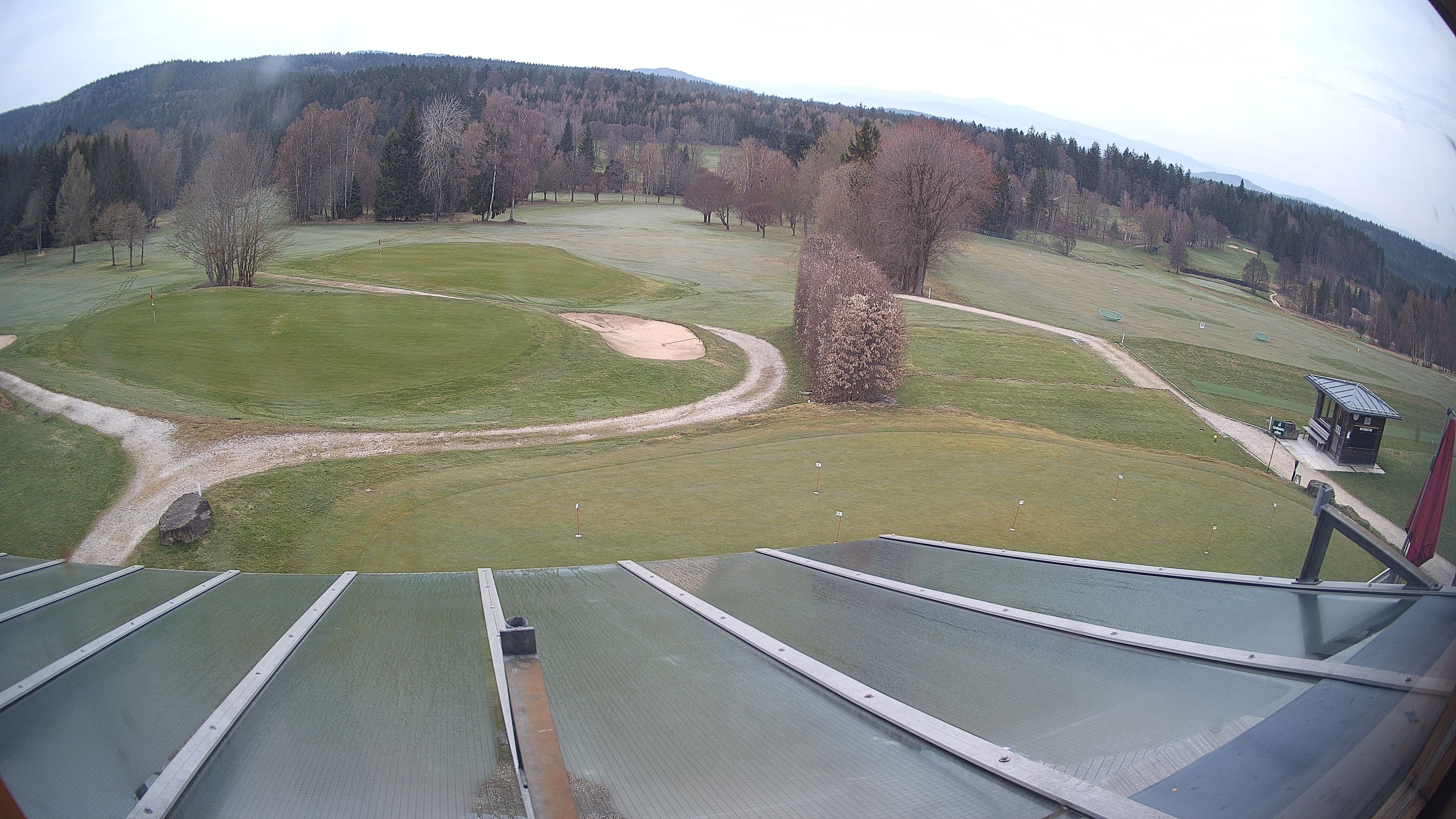 Archived image Webcam Golf Course Deggendorf
