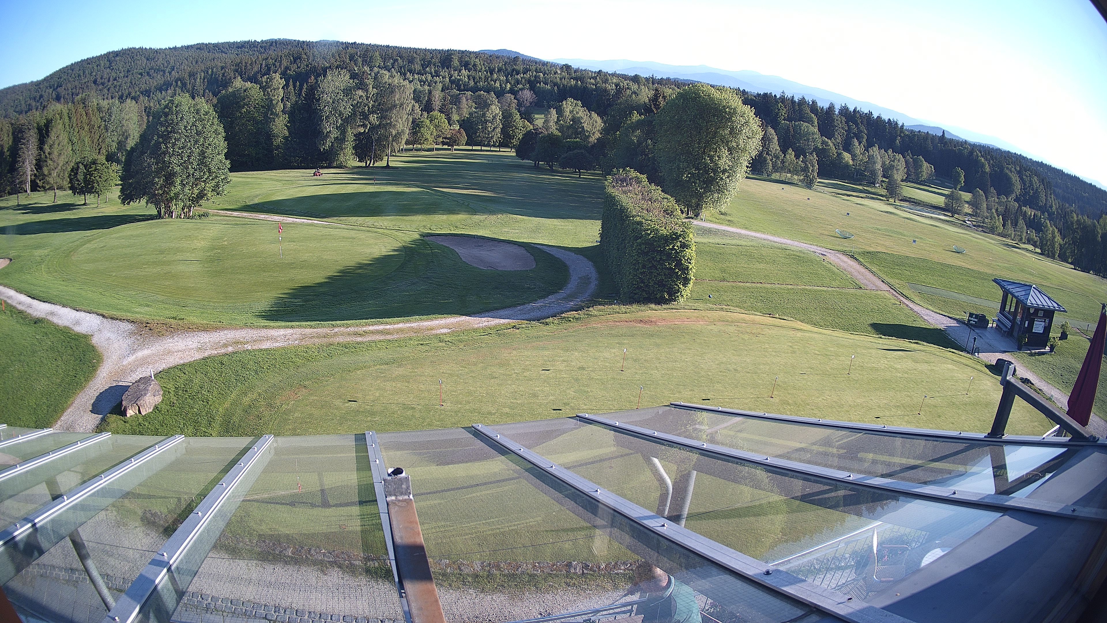 Archived image Webcam Golf Course Deggendorf