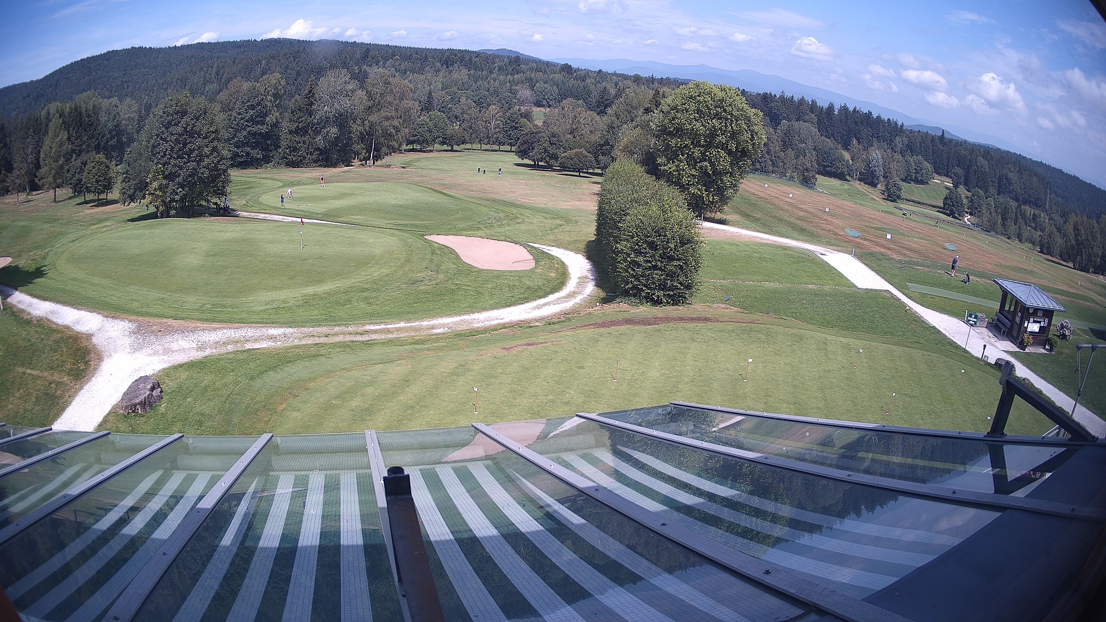 Archived image Webcam Golf Course Deggendorf