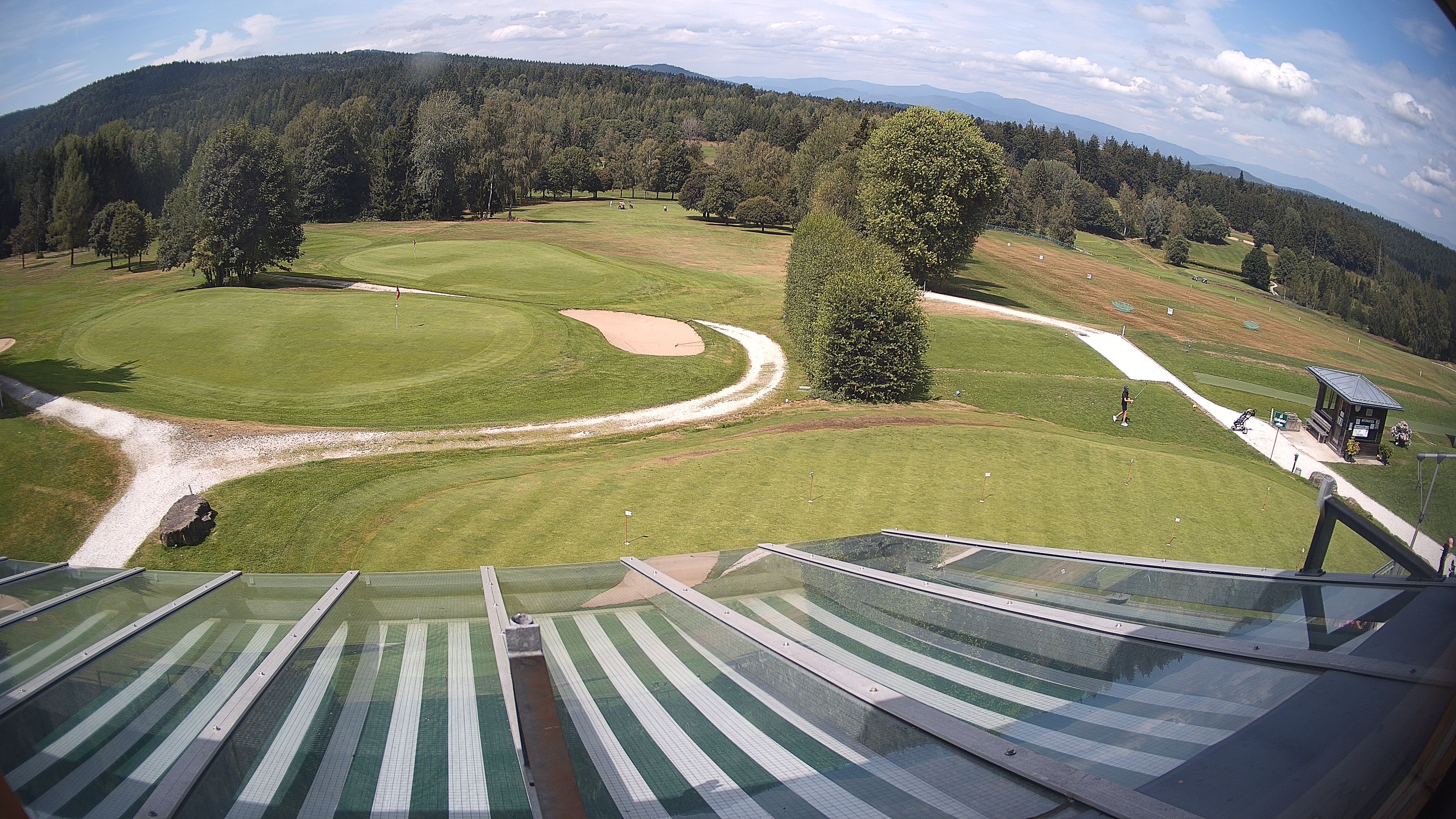 Archived image Webcam Golf Course Deggendorf