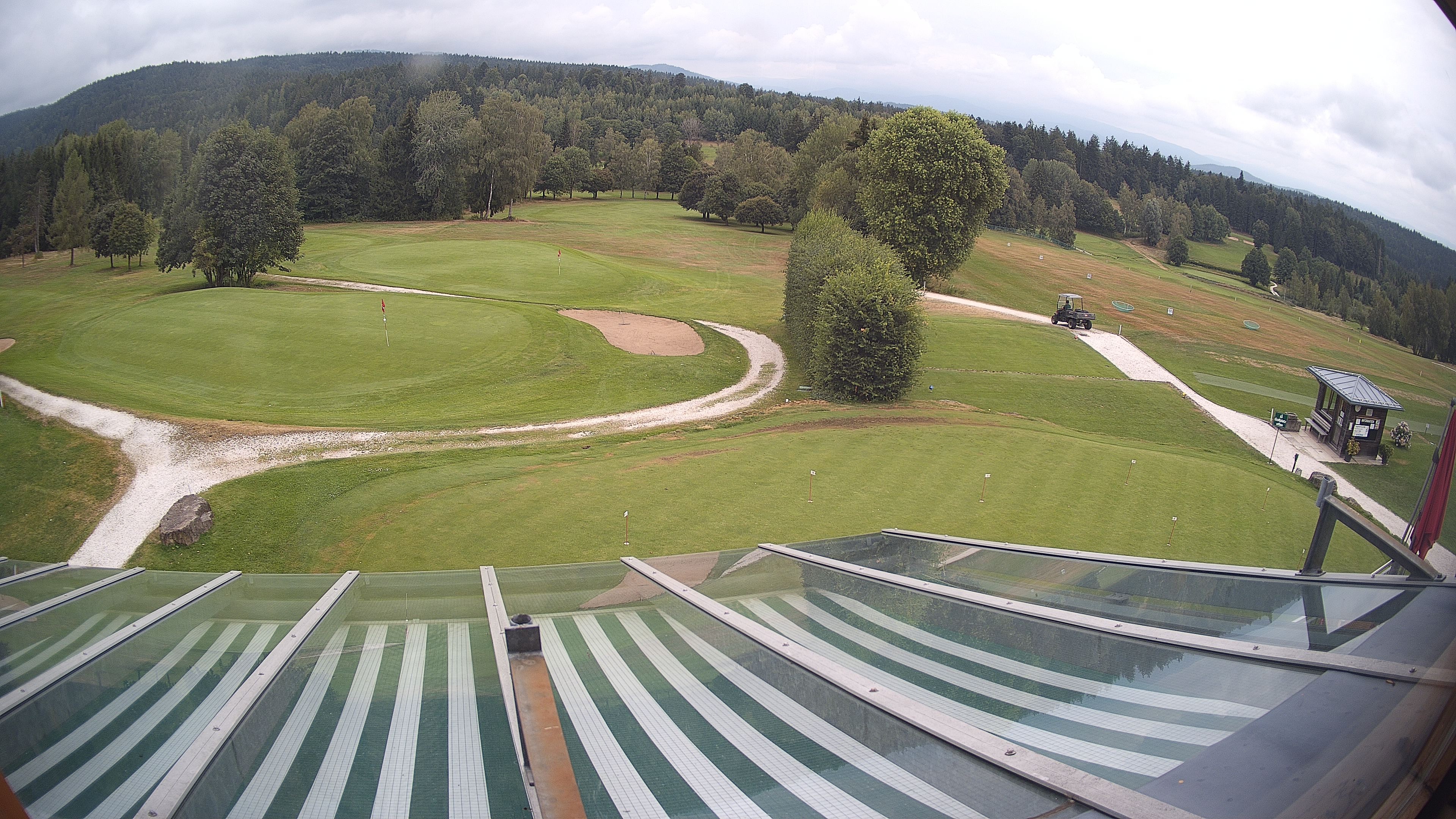 Archived image Webcam Golf Course Deggendorf
