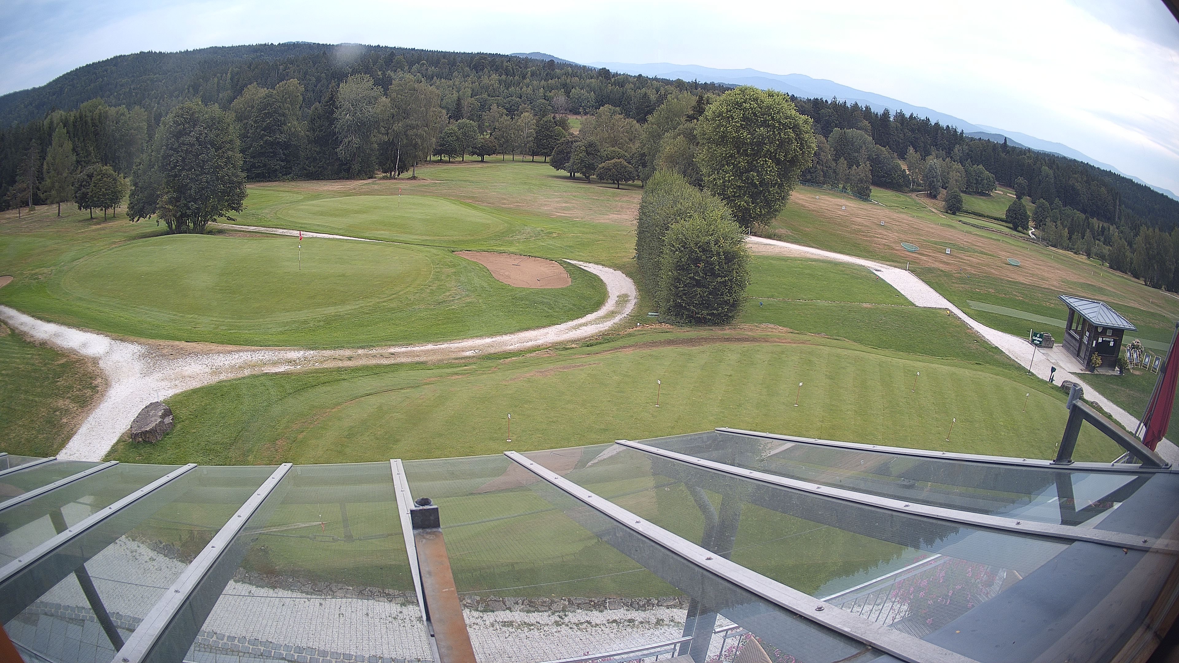 Archived image Webcam Golf Course Deggendorf