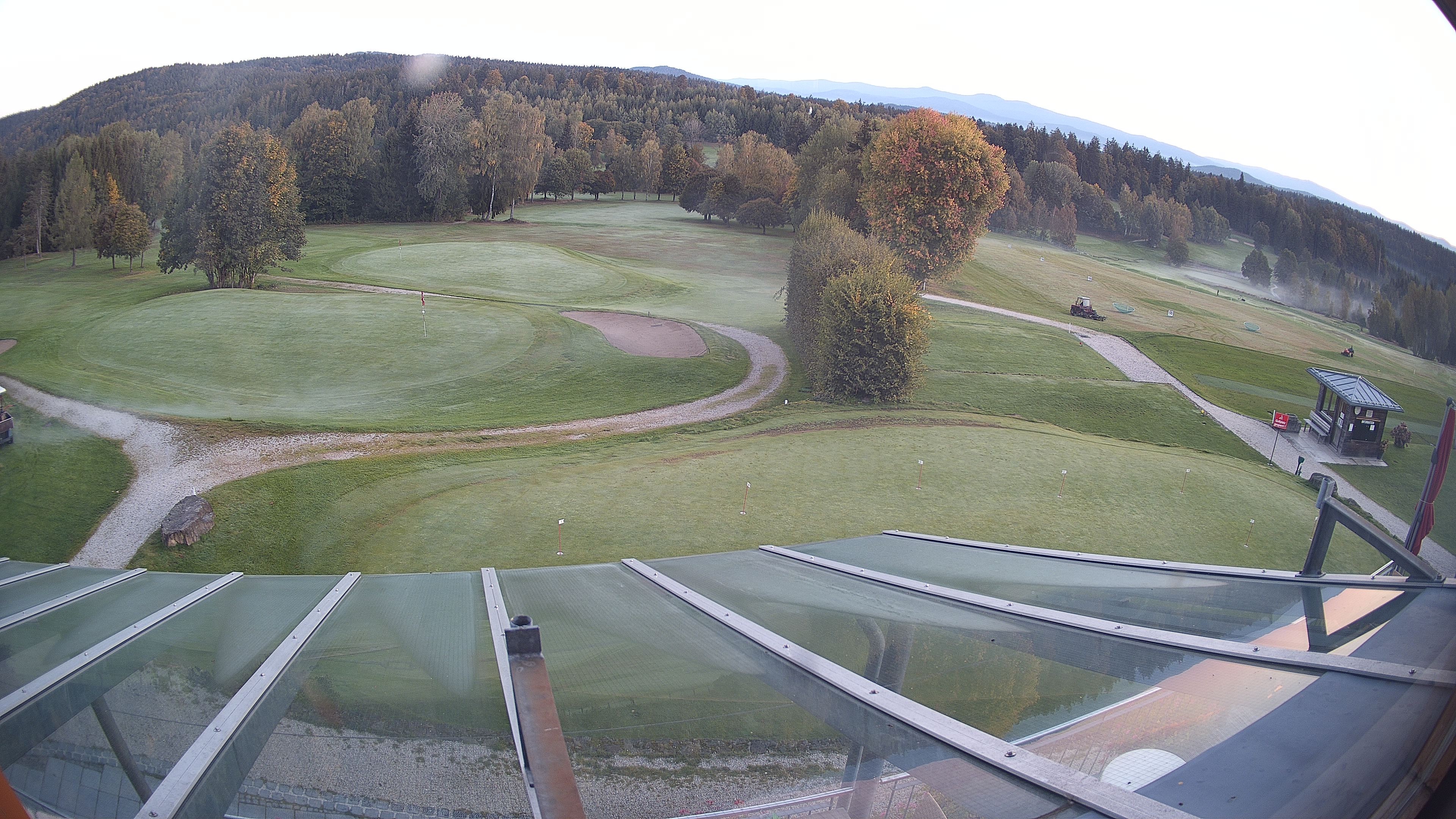 Archived image Webcam Golf Course Deggendorf