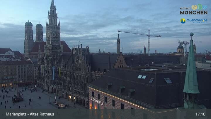 Archiv Foto Webcam Marienplatz München - Altes Rathaus