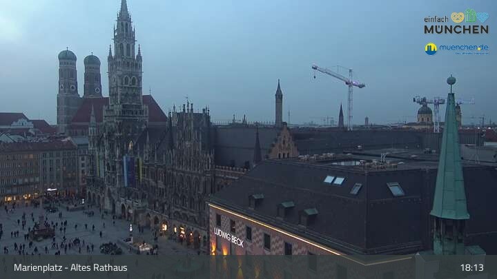 Archiv Foto Webcam Marienplatz München - Altes Rathaus