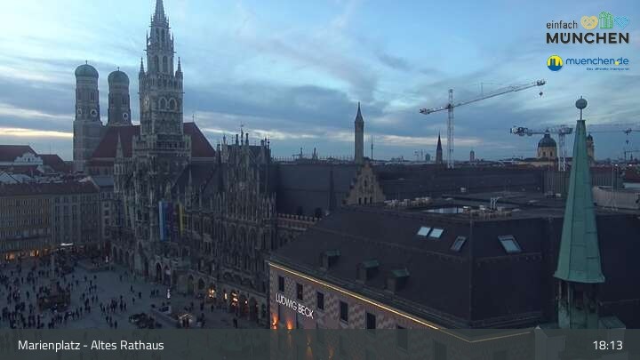 Archiv Foto Webcam Marienplatz München - Altes Rathaus