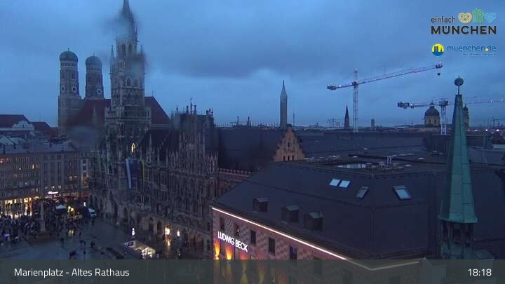 Archiv Foto Webcam Marienplatz München - Altes Rathaus