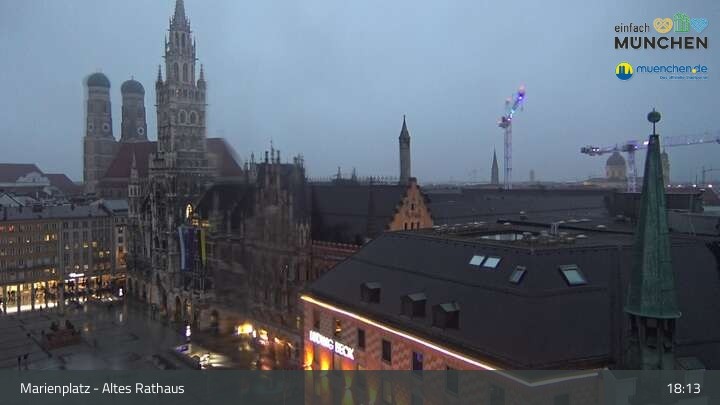 Archiv Foto Webcam Marienplatz München - Altes Rathaus