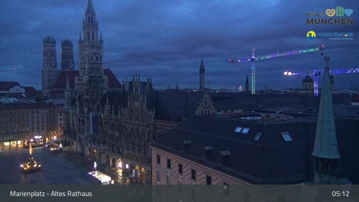 Archived image Webcam Marienplatz Munich, Bavaria