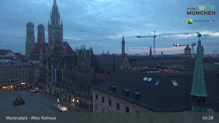 Archiv Foto Webcam Marienplatz München - Altes Rathaus