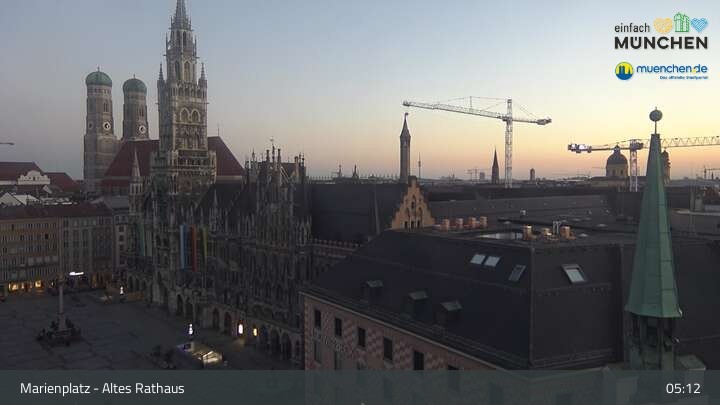 Archiv Foto Webcam Marienplatz München - Altes Rathaus