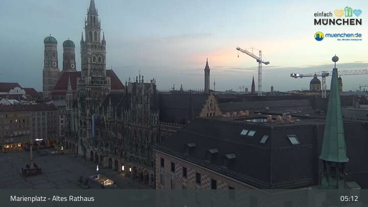 Archiv Foto Webcam Marienplatz München - Altes Rathaus