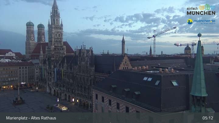 Archived image Webcam Marienplatz Munich, Bavaria