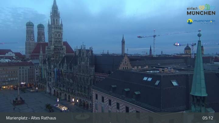 Archiv Foto Webcam Marienplatz München - Altes Rathaus