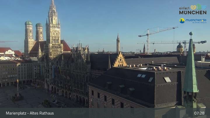 Archiv Foto Webcam Marienplatz München - Altes Rathaus