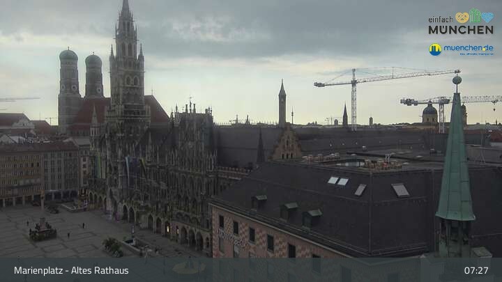 Archiv Foto Webcam Marienplatz München - Altes Rathaus