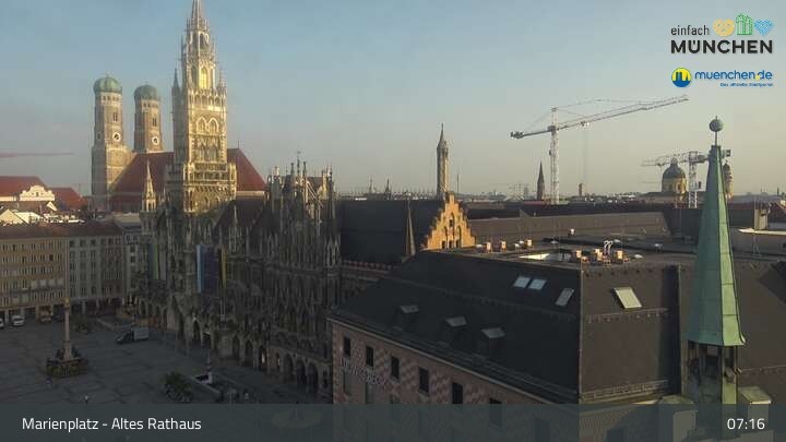 Archiv Foto Webcam Marienplatz München - Altes Rathaus