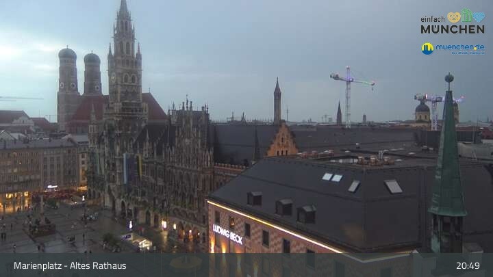 Archiv Foto Webcam Marienplatz München - Altes Rathaus