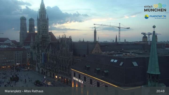Archiv Foto Webcam Marienplatz München - Altes Rathaus