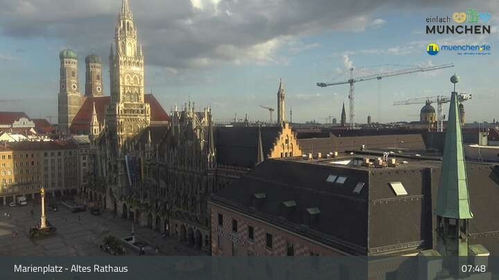 Archiv Foto Webcam Marienplatz München - Altes Rathaus
