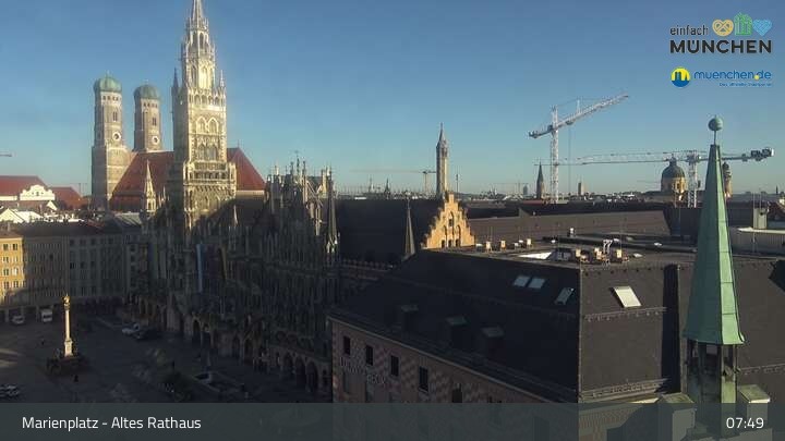 Archiv Foto Webcam Marienplatz München - Altes Rathaus