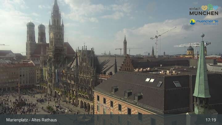 Archiv Foto Webcam Marienplatz München - Altes Rathaus