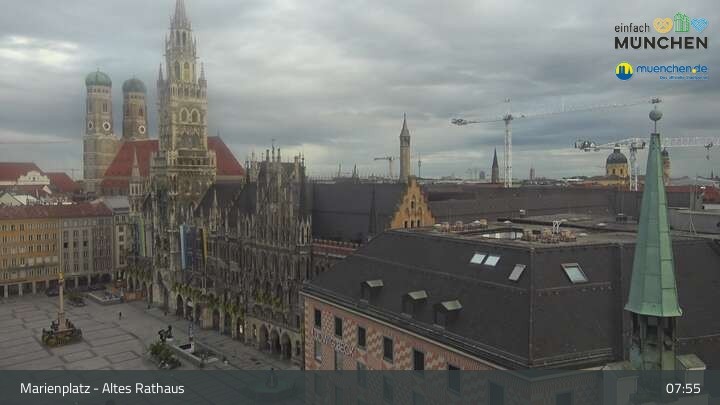 Archiv Foto Webcam Marienplatz München - Altes Rathaus