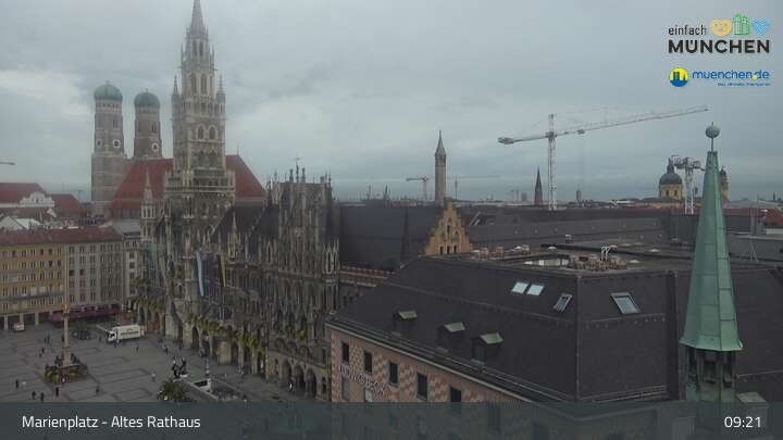 Archiv Foto Webcam Marienplatz München - Altes Rathaus