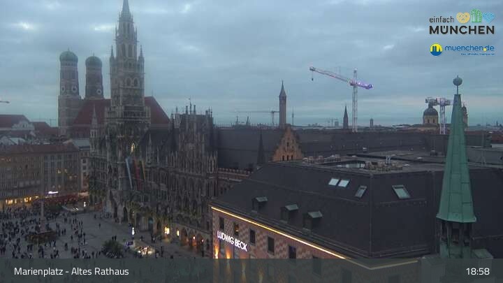 Archiv Foto Webcam Marienplatz München - Altes Rathaus