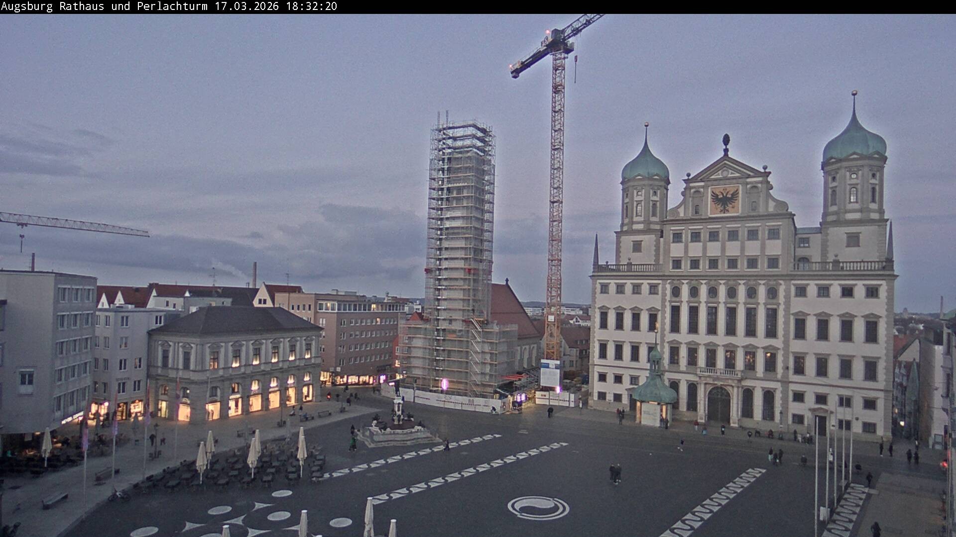 Archiv Foto Webcam Augsburger Rathausplatz und Perlachturm
