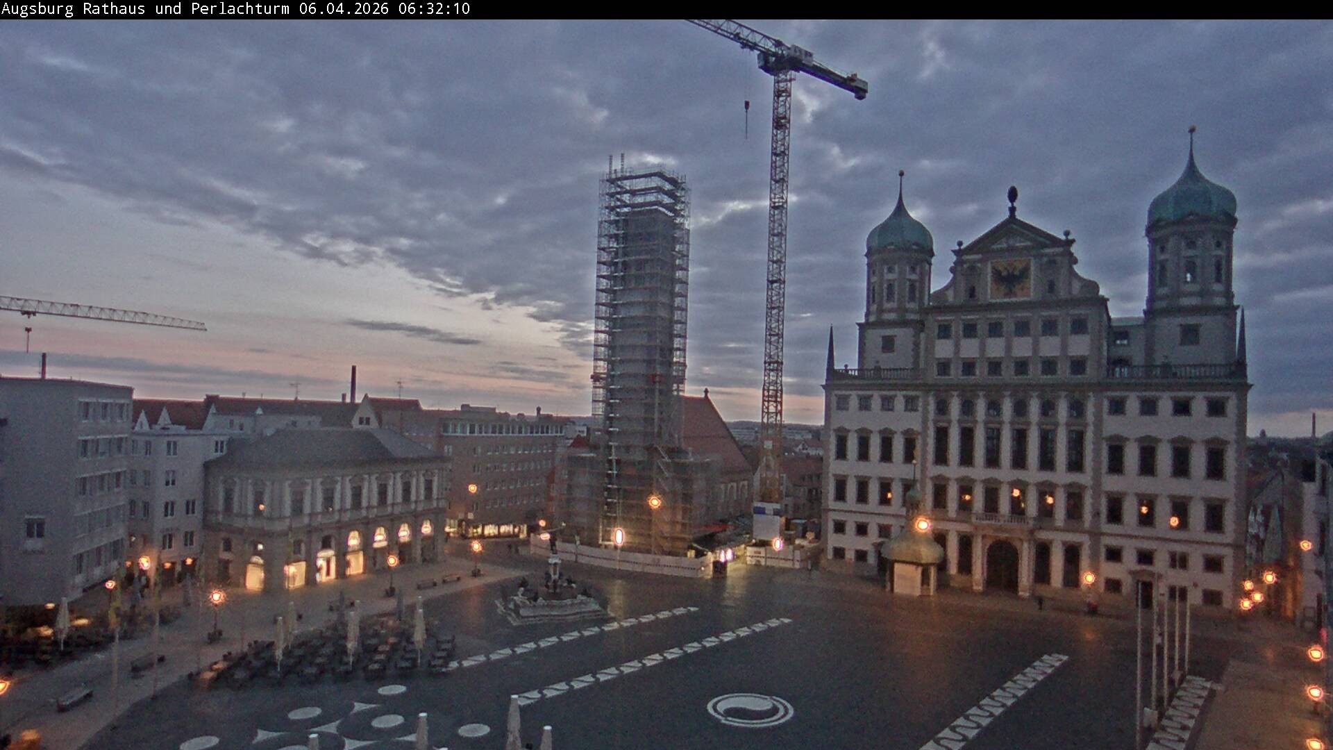 Archiv Foto Webcam Augsburger Rathausplatz und Perlachturm