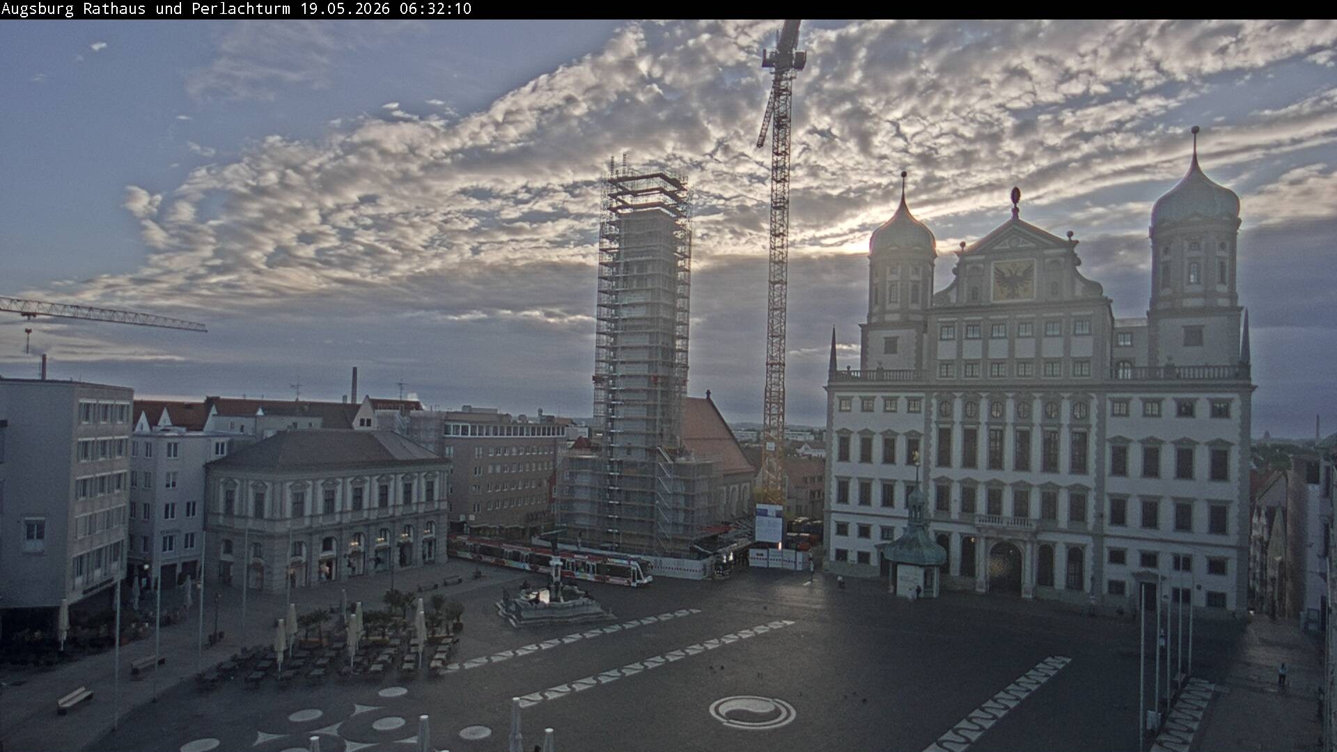 Archiv Foto Webcam Augsburger Rathausplatz und Perlachturm