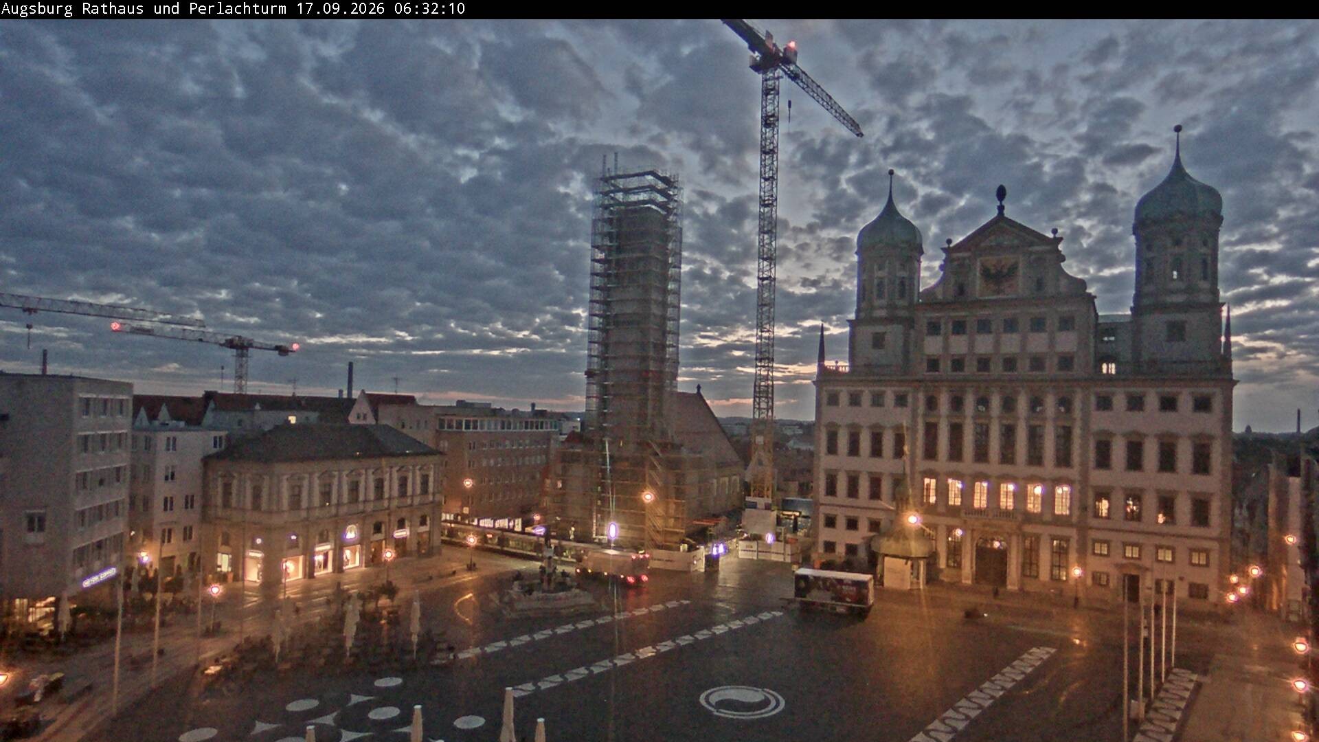 Archiv Foto Webcam Augsburger Rathausplatz und Perlachturm