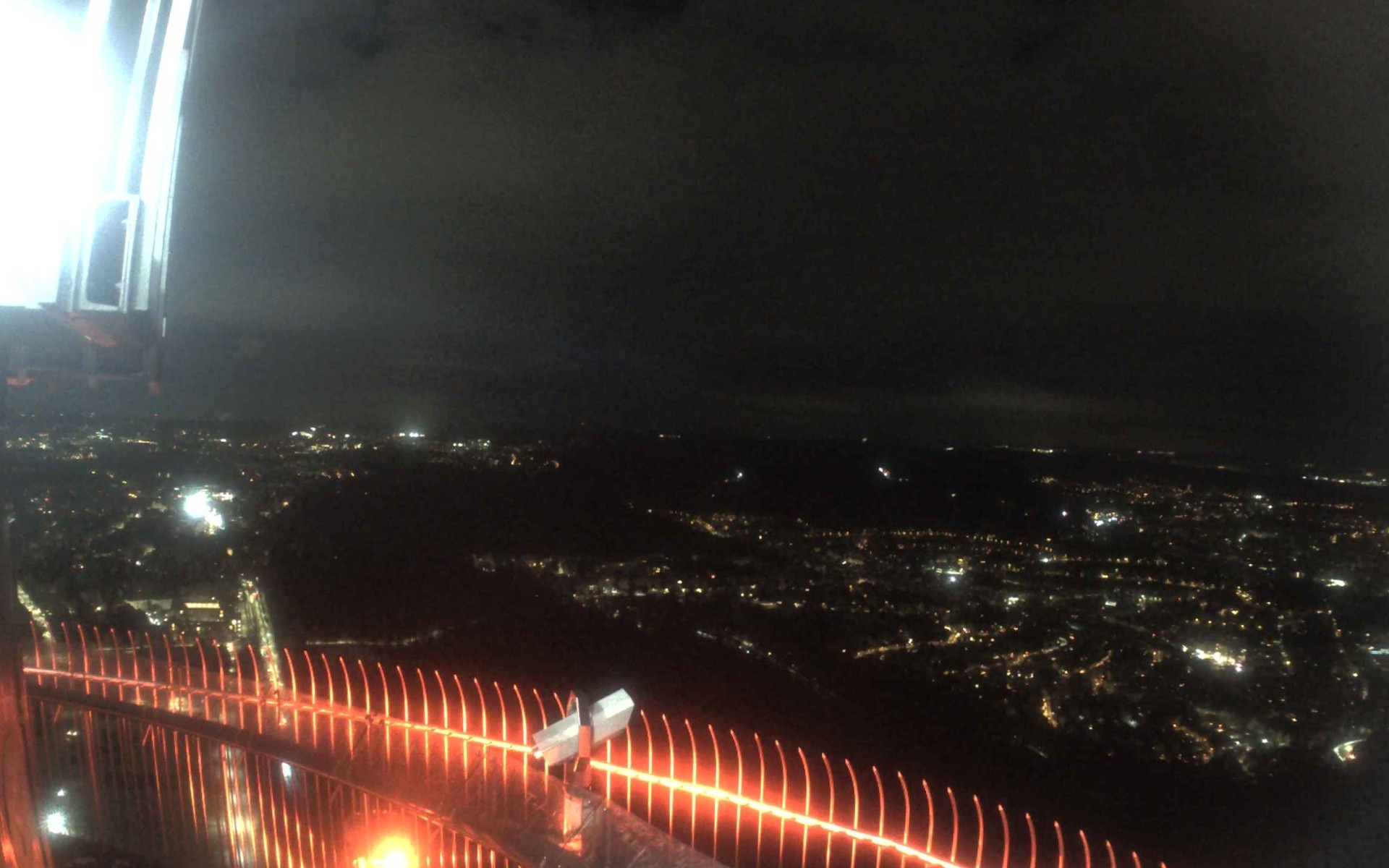 Archiv Foto Webcam Fernsehturm in Stuttgart mit Blick über die Stadt