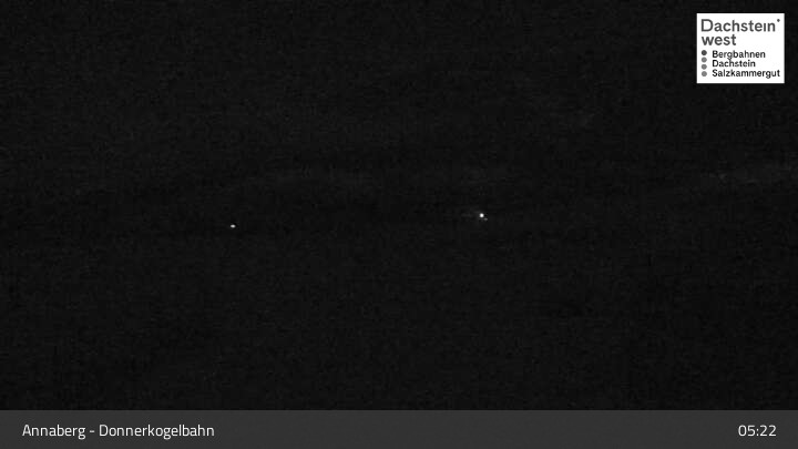 Archived image Webcam Annaberg-Lungötz: Dachstein West - Donnerkogelbahn