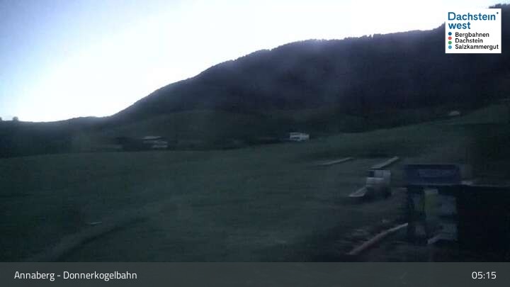 Archived image Webcam Annaberg-Lungötz: Dachstein West - Donnerkogelbahn