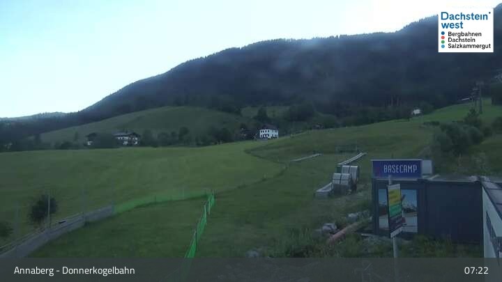 Archived image Webcam Annaberg-Lungötz: Dachstein West - Donnerkogelbahn