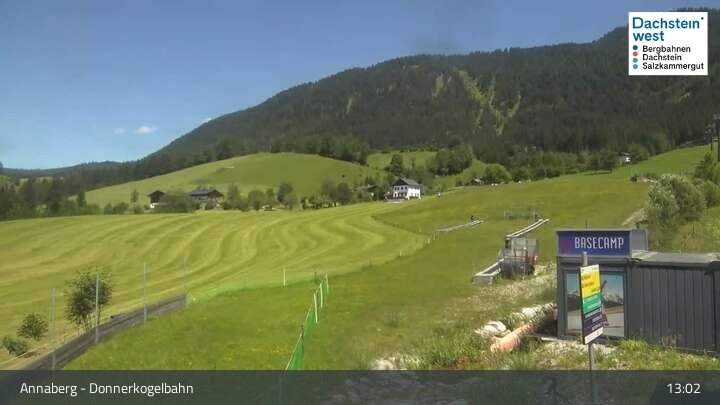 Archived image Webcam Annaberg-Lungötz: Dachstein West - Donnerkogelbahn
