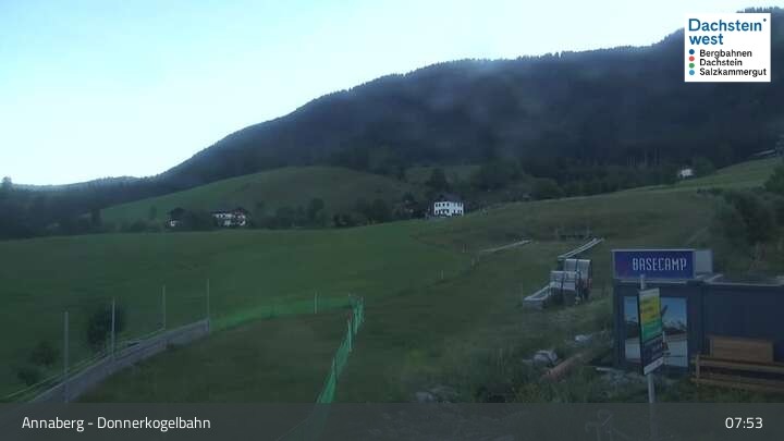 Archived image Webcam Annaberg-Lungötz: Dachstein West - Donnerkogelbahn