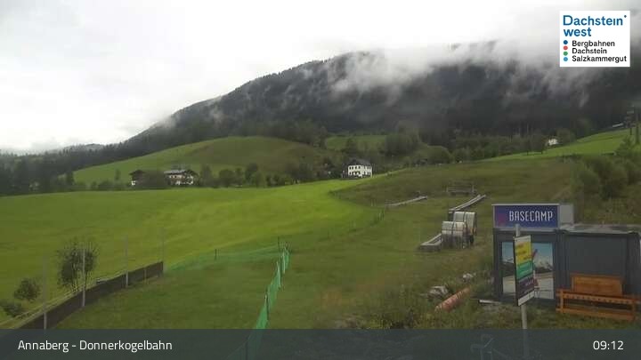 Archived image Webcam Annaberg-Lungötz: Dachstein West - Donnerkogelbahn
