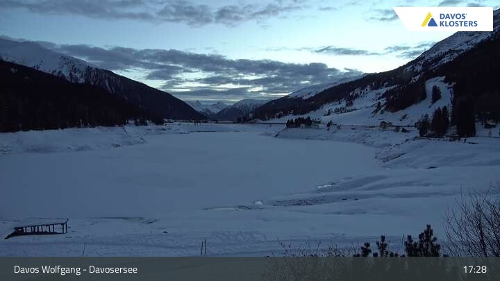 Archived image Webcam Davos Klosters: Lake Davos