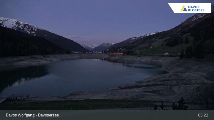 Archived image Webcam Davos Klosters: Lake Davos