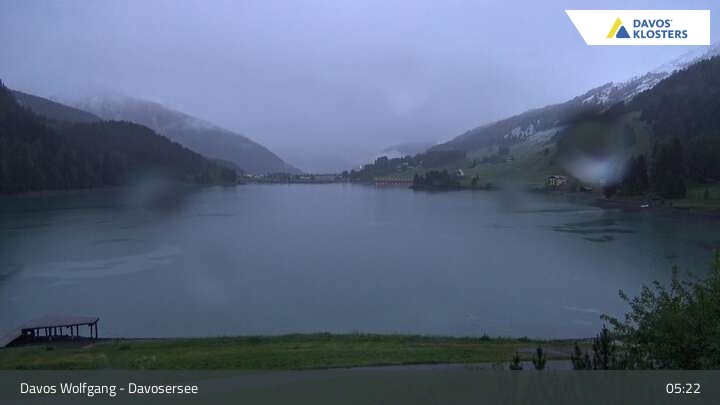 Archived image Webcam Davos Klosters: Lake Davos