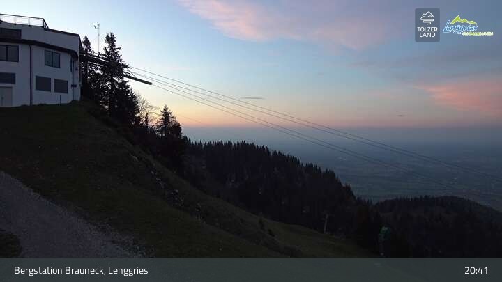 Archiv Foto Webcam Blick von der Brauneck Bergstation