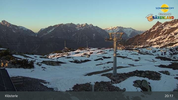 Archiv Foto Webcam Klösterle - Bergstation Riedkopf