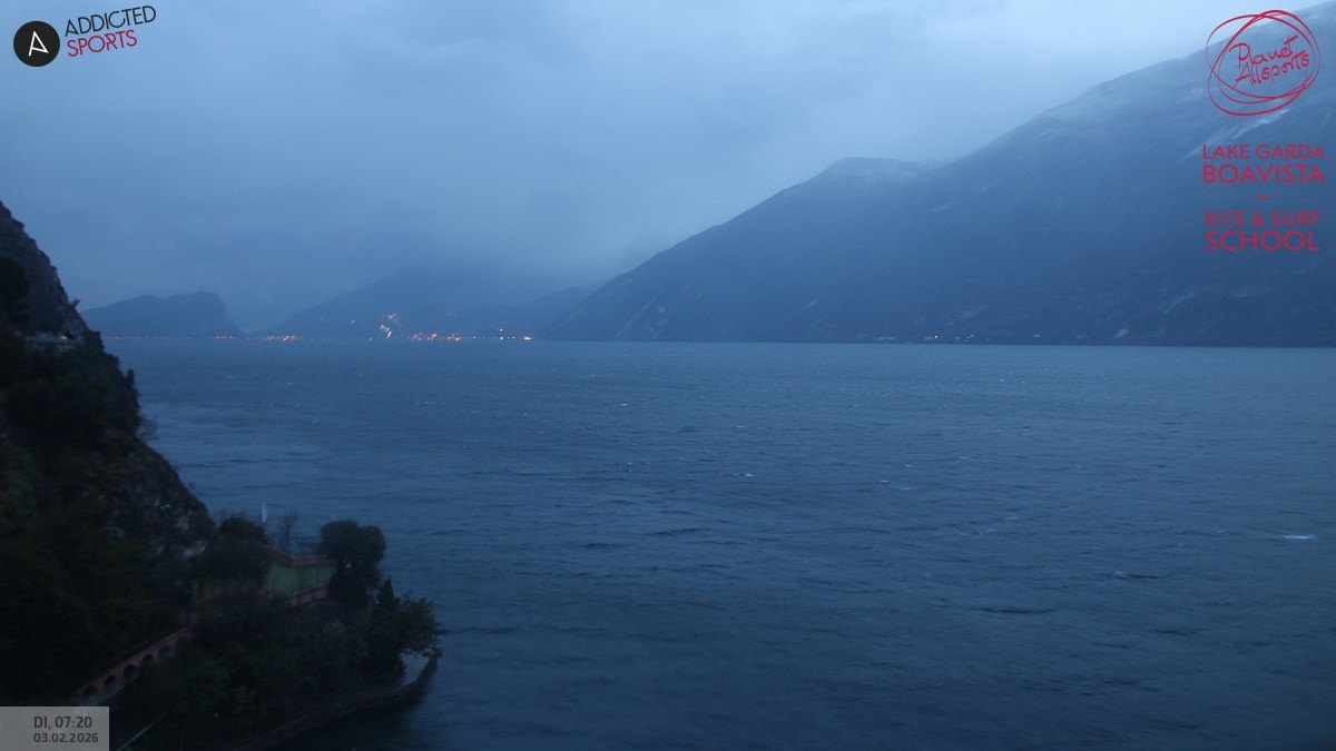 Archived image Webcam Lake Garda - Capo Reamol
