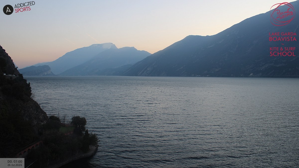 Archived image Webcam Lake Garda - Capo Reamol
