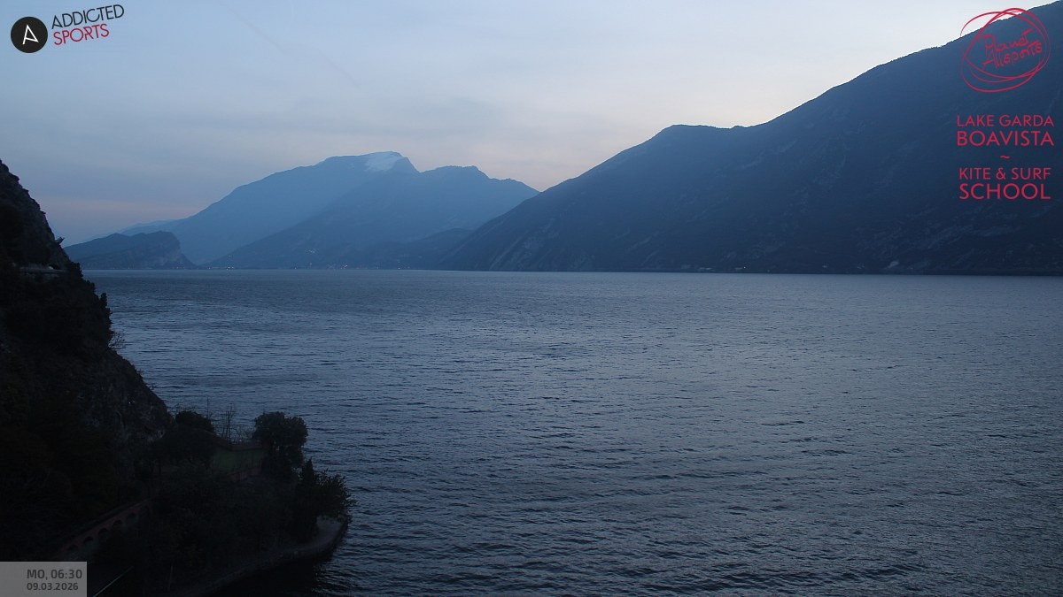 Archived image Webcam Lake Garda - Capo Reamol
